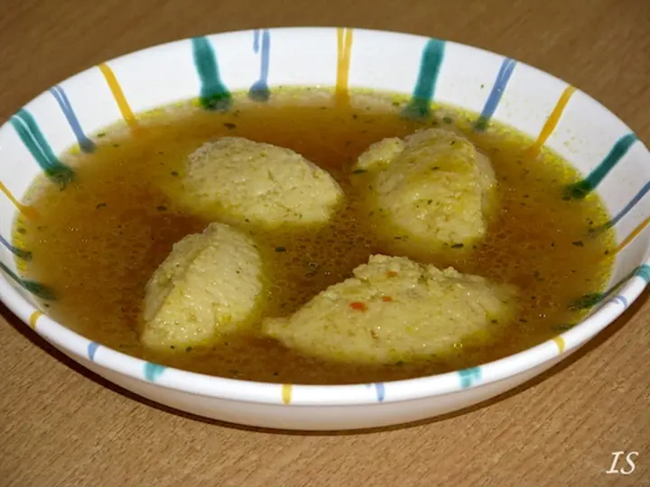 Grießnockerlsuppe
