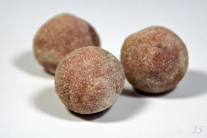 Preiselbeer-Marzipan-Konfekt