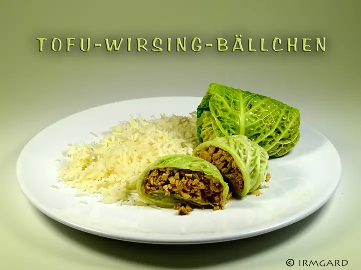 Tofu-Wirsing-Bällchen
