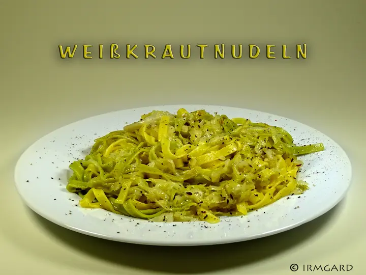 Weißkrautnudeln
