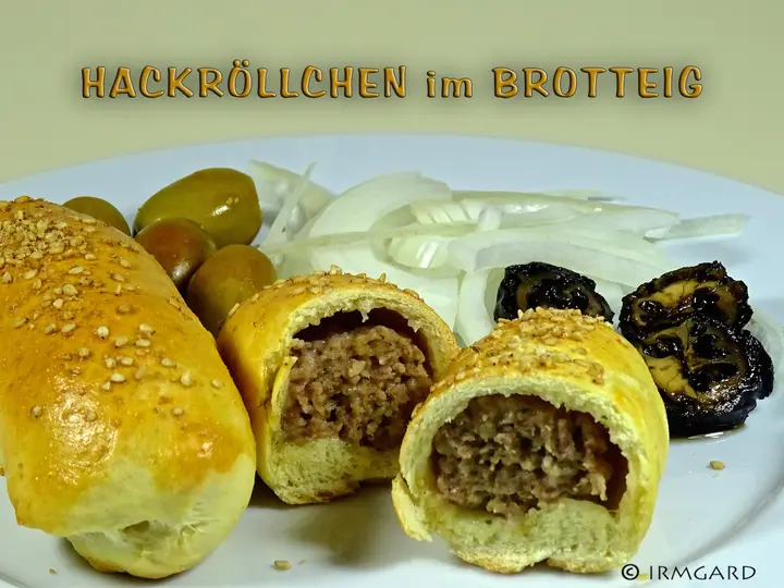 Hackröllchen im Brotteig