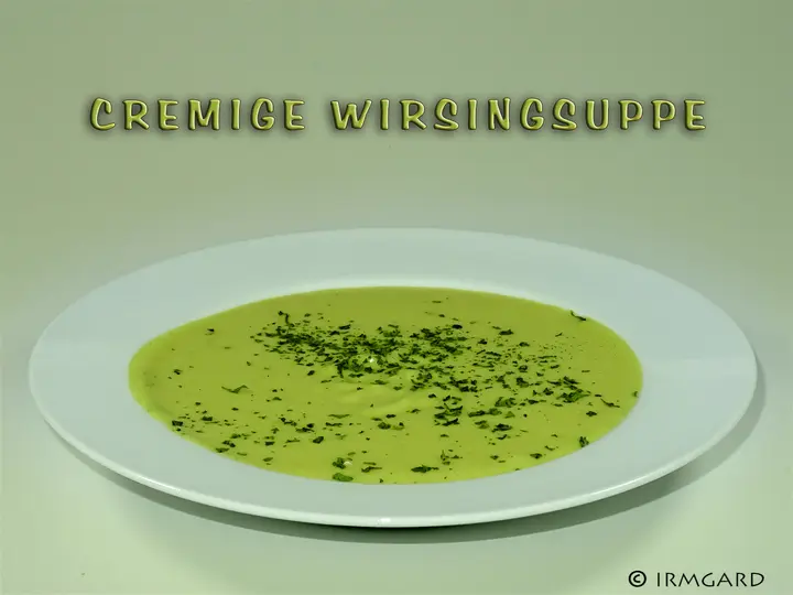 Cremige Wirsingsuppe