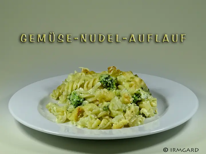 Gemüse-Nudel-Auflauf