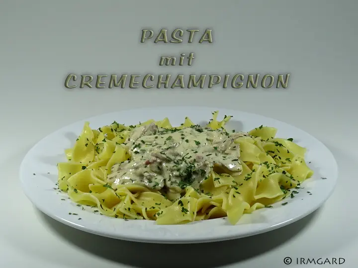 Pasta mit Cremechampignons