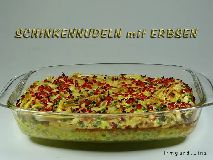 Schinkennudeln mit Erbsen