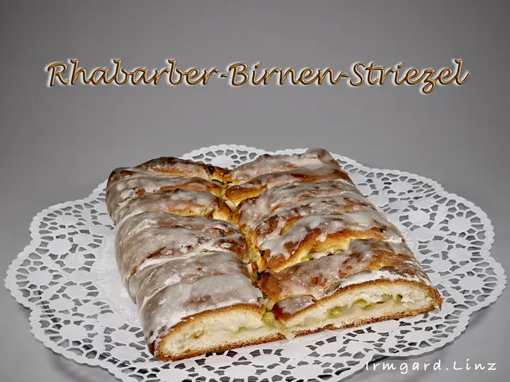 Rhabarber-Birnen-Striezel