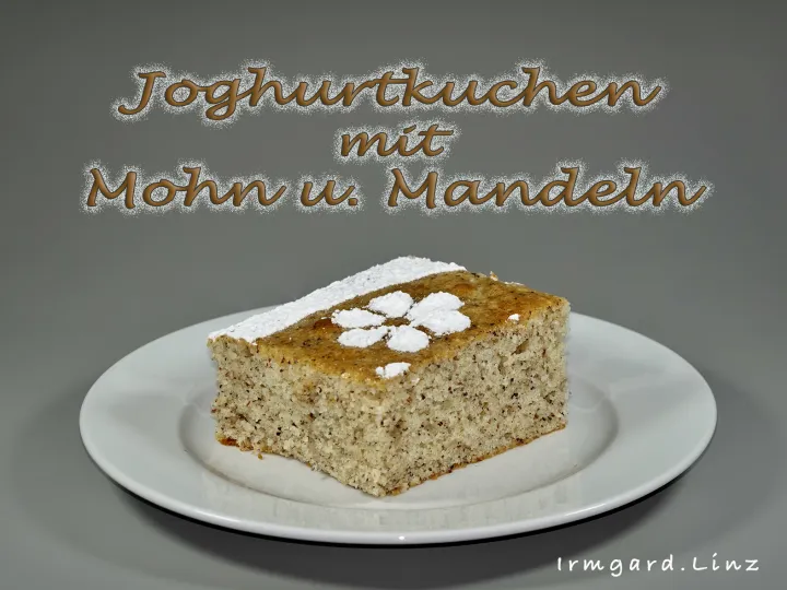 Joghurtkuchen mit Mohn und Mandeln
