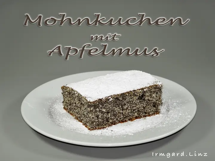 Mohnkuchen mit Apfelmus