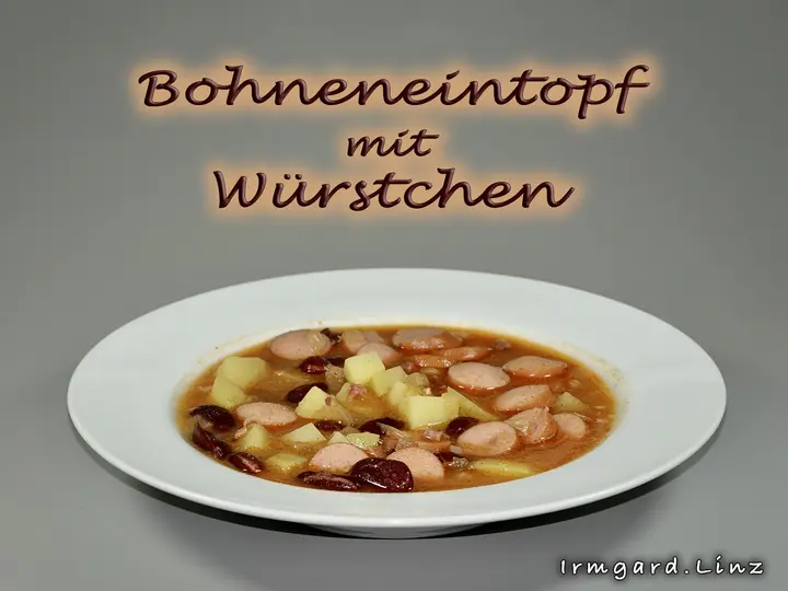 Bohneneintopf mit Würstchen