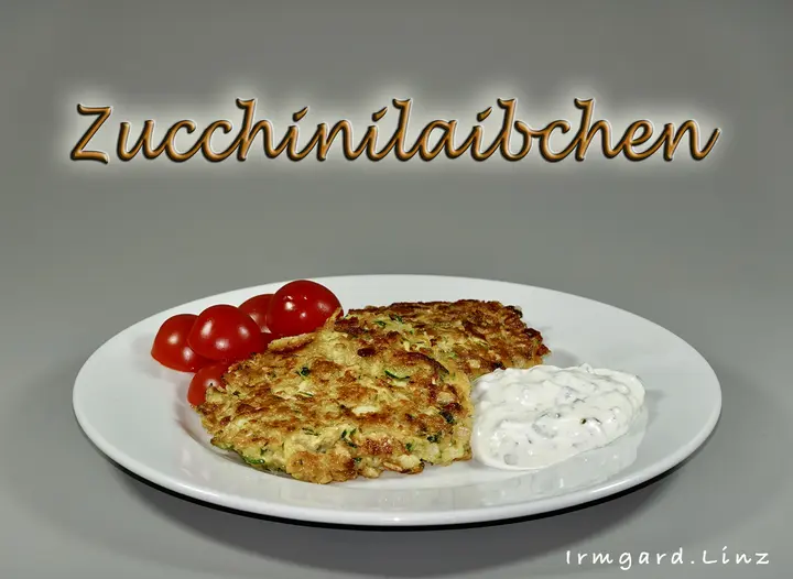 Zucchinilaibchen mit Haferflocken