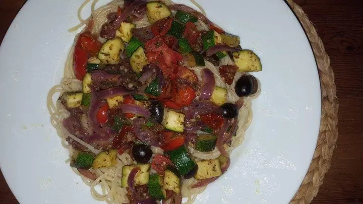 Mediterrane Zitronenpasta