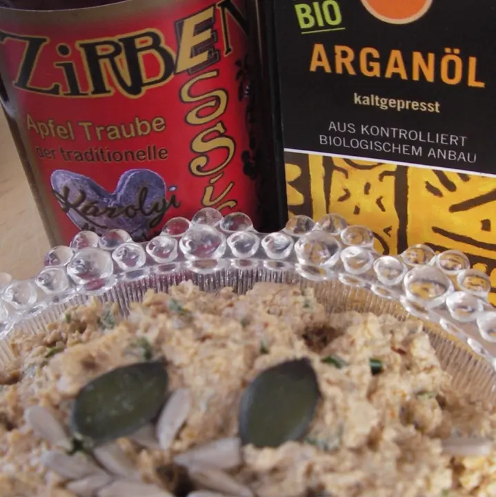 Zirbenessig-Aufstrich