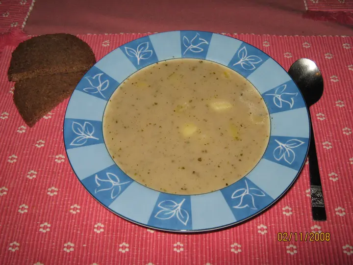 Einfache Erdäpfelsuppe