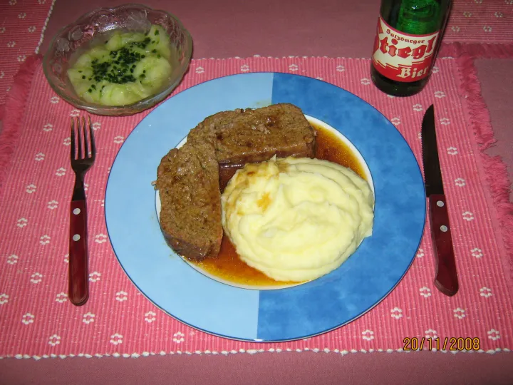 Faschierter Braten mit Erdäpfelpüree