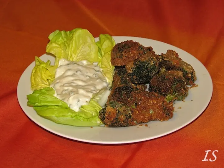 Brokkoliröschen mit Schnittlauchaioli