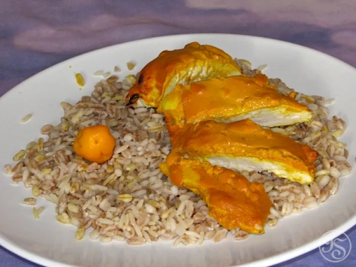 Hähnchen mit Curry-Joghurt-Kruste