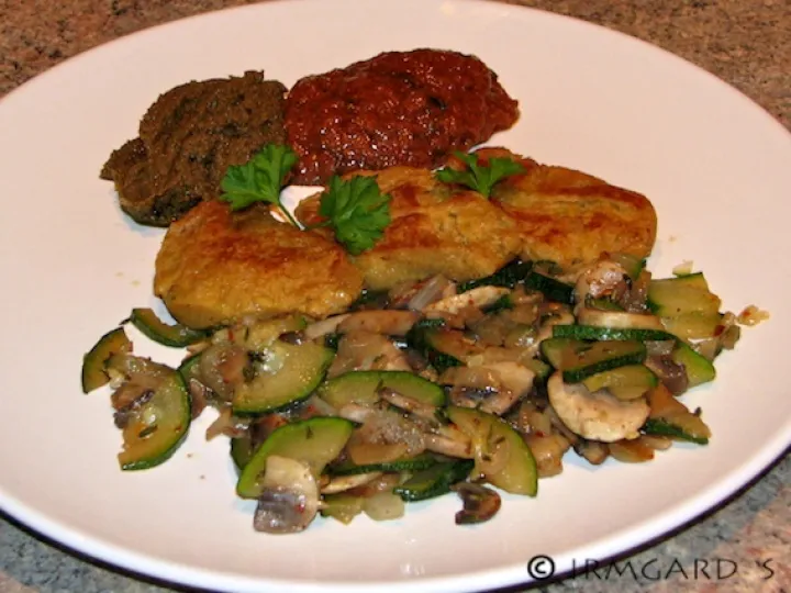 Sojaschnitzel mit Chiligemüse