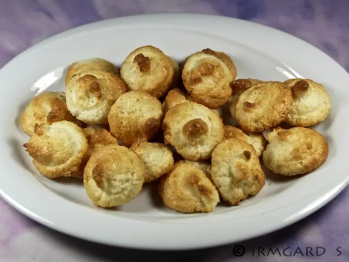 Einfache Kokosbusserl