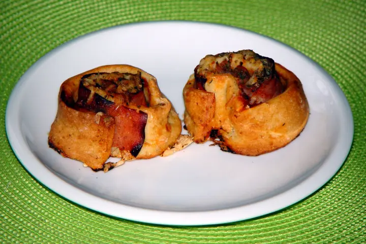 Zwiebel-Speck-Schnecken