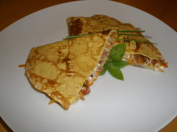 Palatschinken gefüllt 