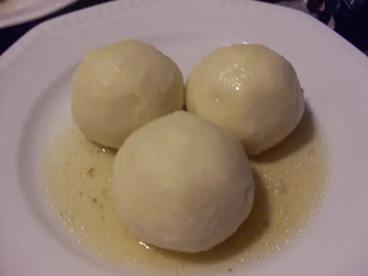 Selchfleischknödel