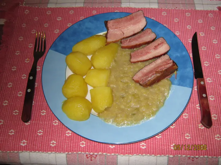 Selchripperl mit Kohl & Erdäpfel