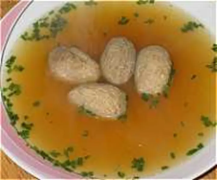 Lebernockerlsuppe