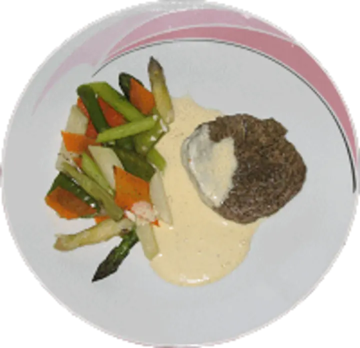 Gedämpftes Rindsfilet mit Kren-Sauce 