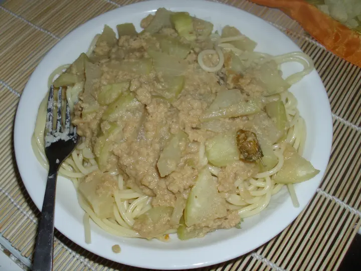 Hähnchen Bolognese