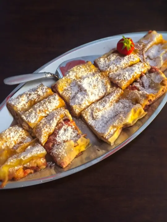 Erdbeer-Topfen Strudel