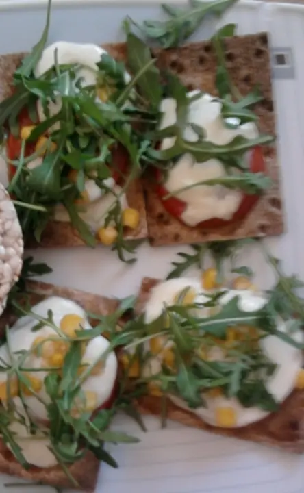 Belegtes Knäckebrot