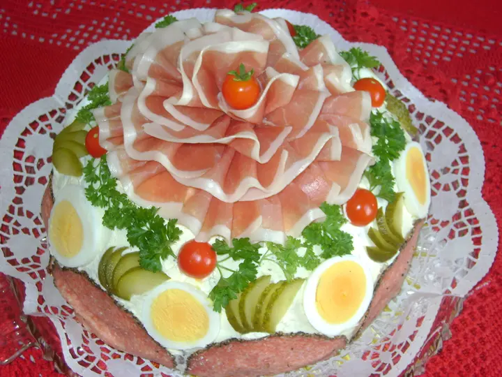 Wurstbrottorte