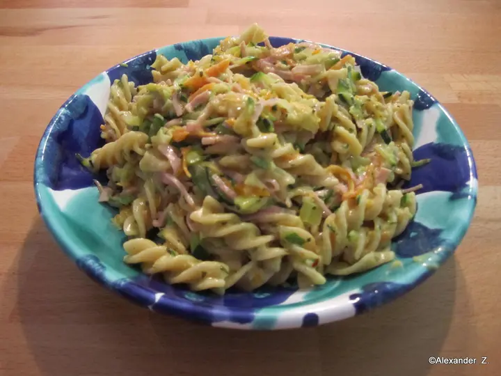 Vollkornspiralen mit Schinken und Gemüse