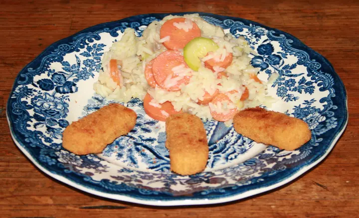 Gemüsereis mit Hühnersticks