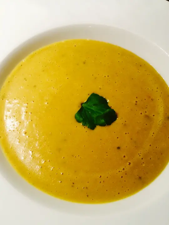 Indische Linsen-Kichererbsen Suppe ( vegan)