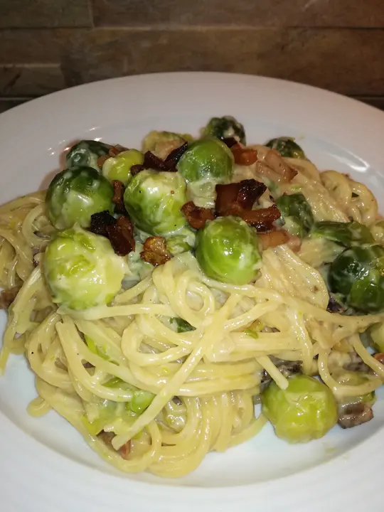 Pasta mit Rosenkohl & Speck