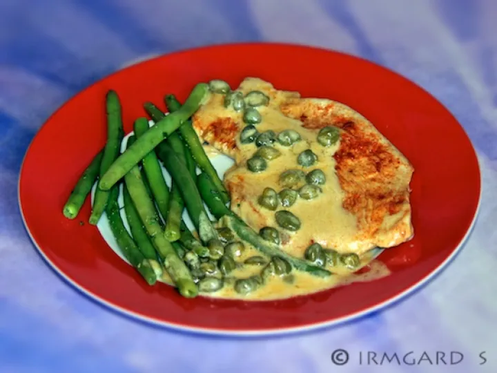 Putenschnitzel mit Kapernsauce