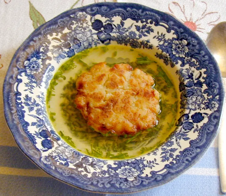 Kaspreßknödelsuppe