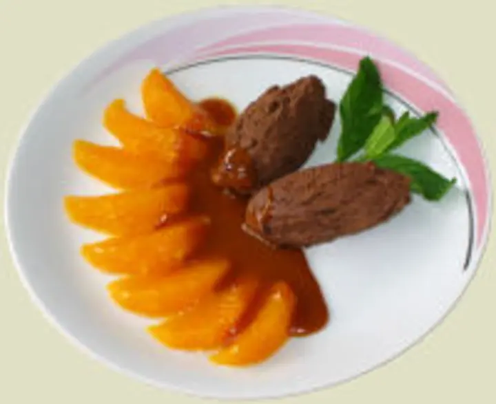 Mokkamousse mit Orangensalat