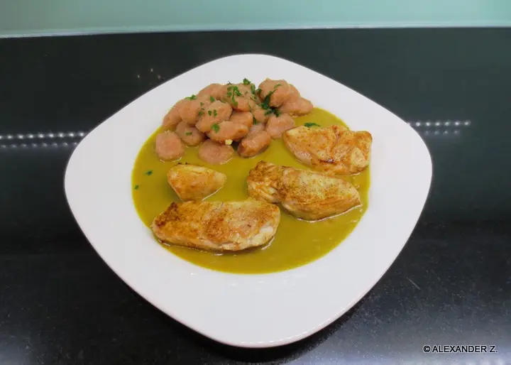 Putenbrust in Gemüsesauce 