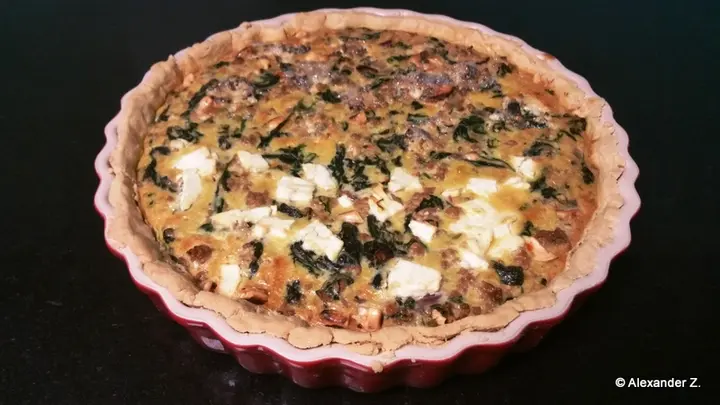 Spinattarte mit Fleisch  & Chili