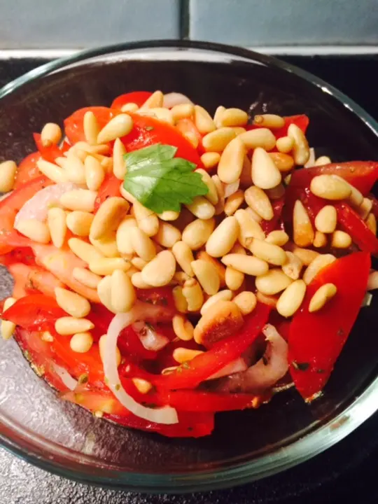 Tomaten/Oregano/Pinienkerne