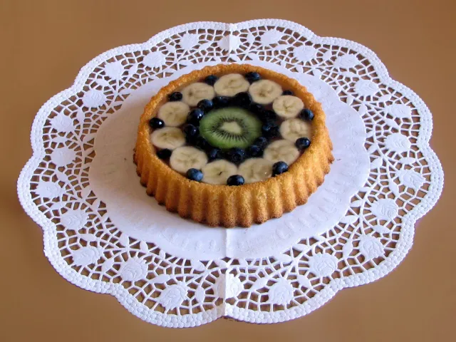 Obsttorte mit Heidelbeeren