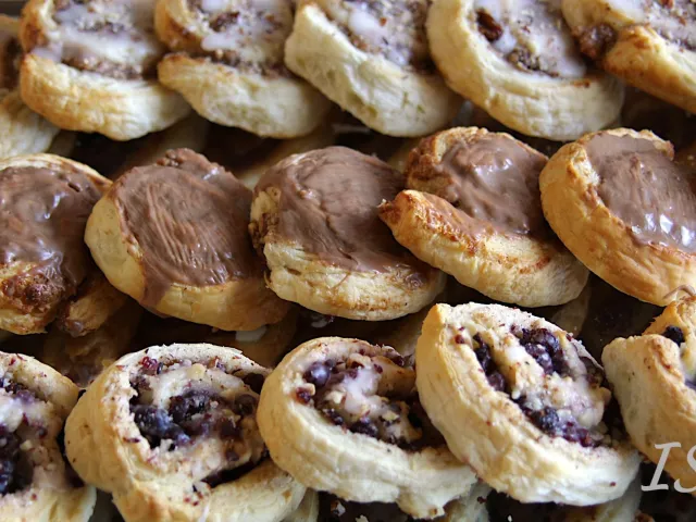 Süße Schnecken mit verschiedenen Füllungen