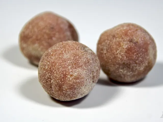 Preiselbeer-Marzipan-Konfekt