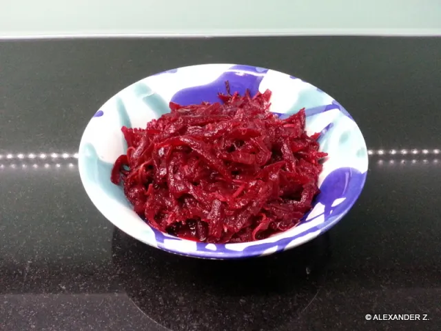 Roter Rübensalat