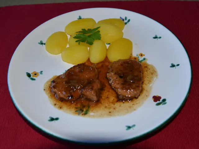Schweinslungenbraten mit Kümmelsoße