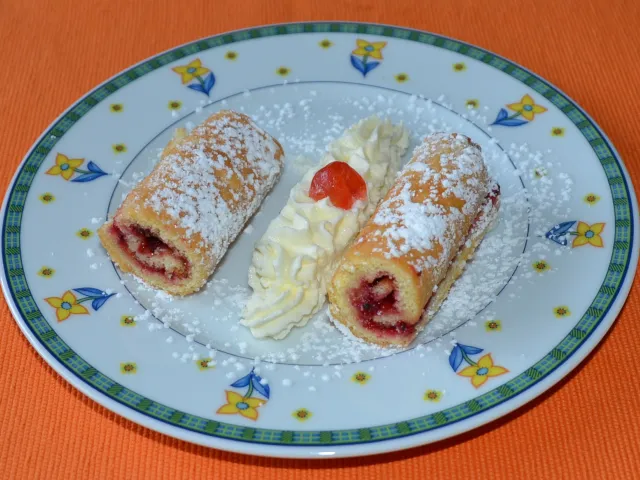 Mini-Biskuitrouladen 