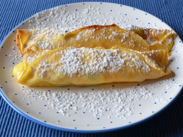 Palatschinken mit Topfenfülle