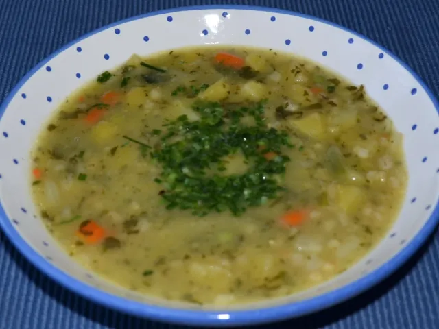 Gemüsesuppe mit Rollgerste